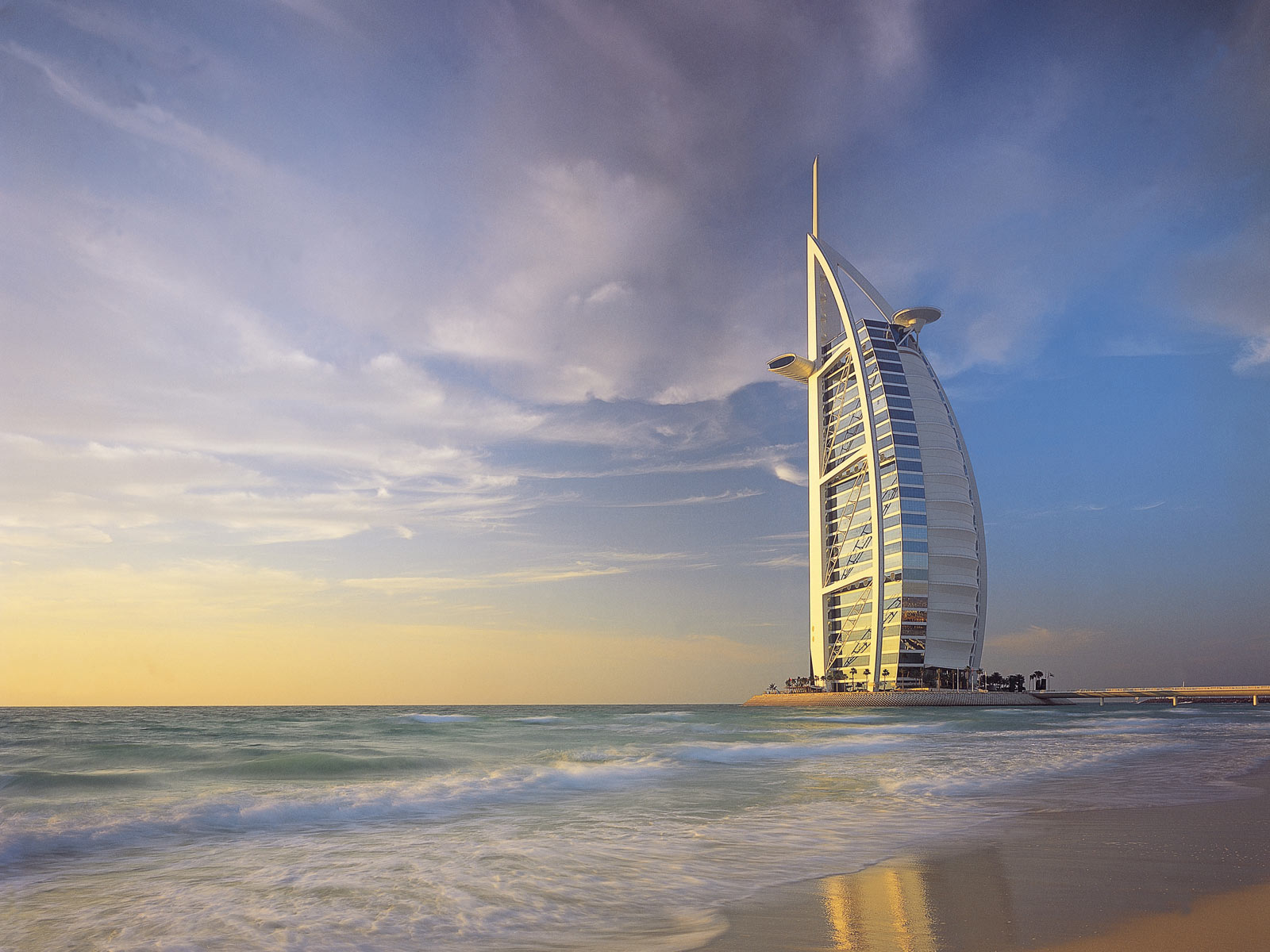 Burj-Al-Arab-Dubai-Wallpaper-WallpapersHunt.com-